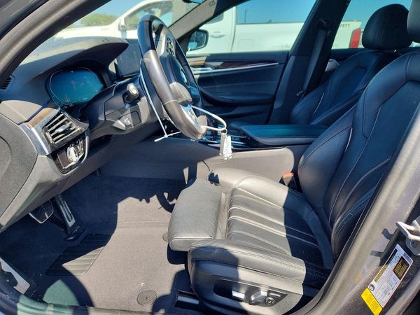 2021 BMW 540