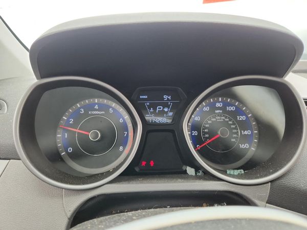 2016 HYUNDAI ELANTRA
