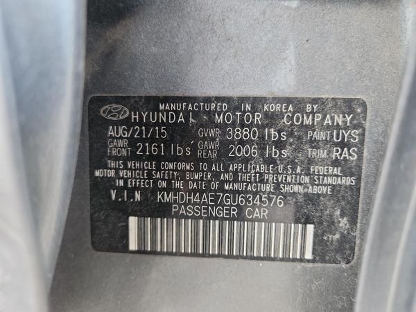 2016 HYUNDAI ELANTRA