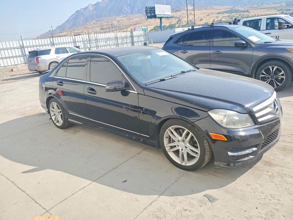 2013 MERCEDES-BENZ C