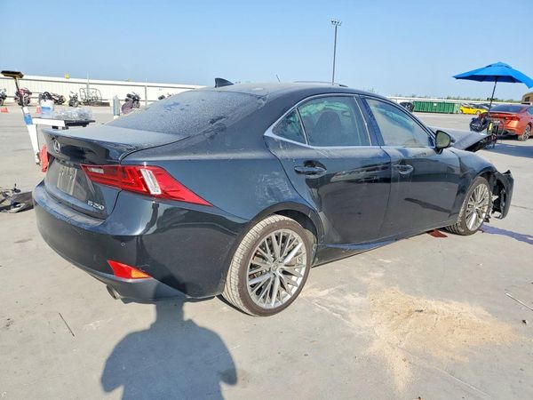 2015 LEXUS IS