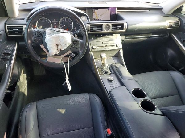 2015 LEXUS IS