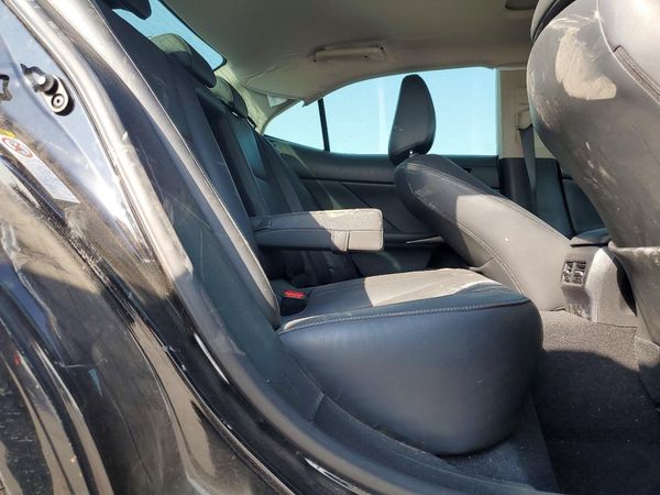 2015 LEXUS IS