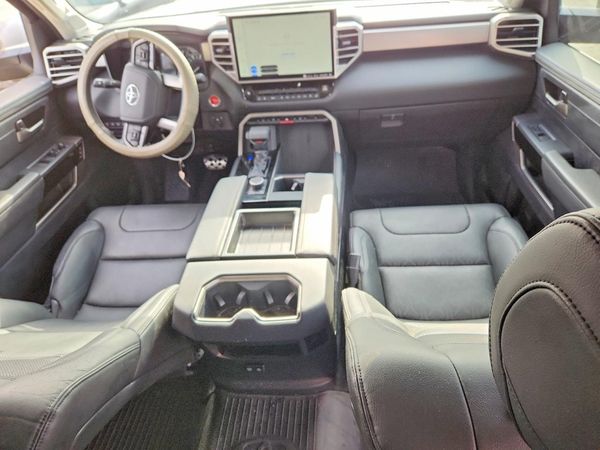 2022 TOYOTA TUNDRA Limited