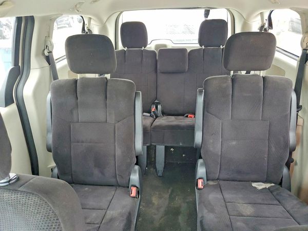 2013 DODGE GRAND CARAVAN SE
