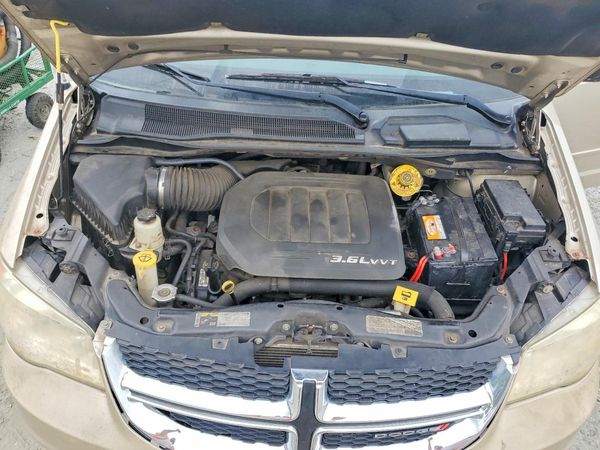 2013 DODGE GRAND CARAVAN SE