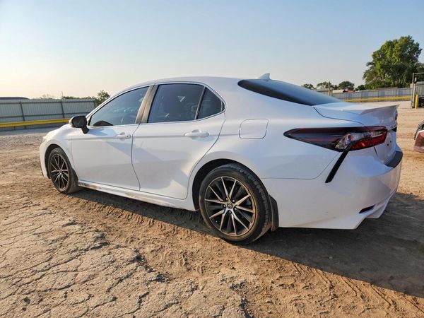 2024 TOYOTA CAMRY