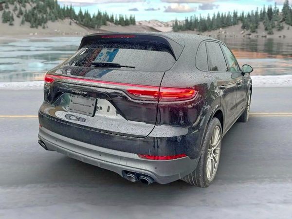 2023 PORSCHE CAYENNE
