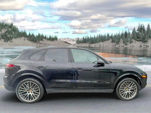 2023 PORSCHE CAYENNE