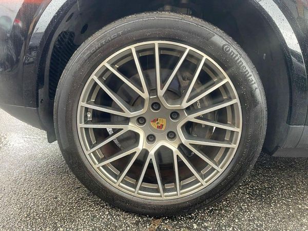 2023 PORSCHE CAYENNE