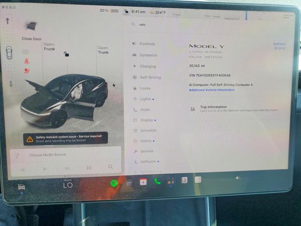 2026 TESLA MODEL Y