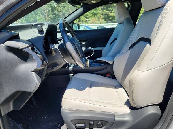2021 LEXUS UX 250h Premium