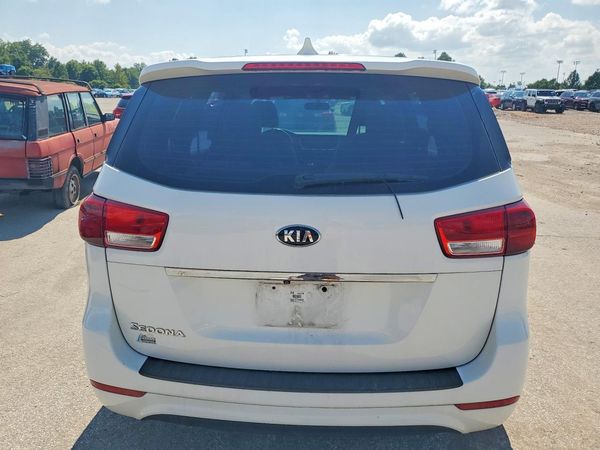 2016 KIA SEDONA L - Low level