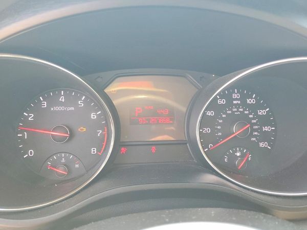 2016 KIA SEDONA L - Low level