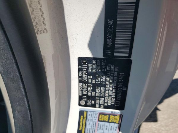 2016 KIA SEDONA L - Low level