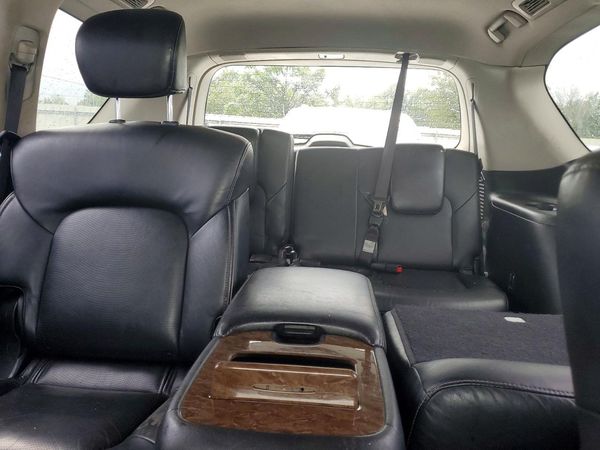 2016 INFINITI QX80