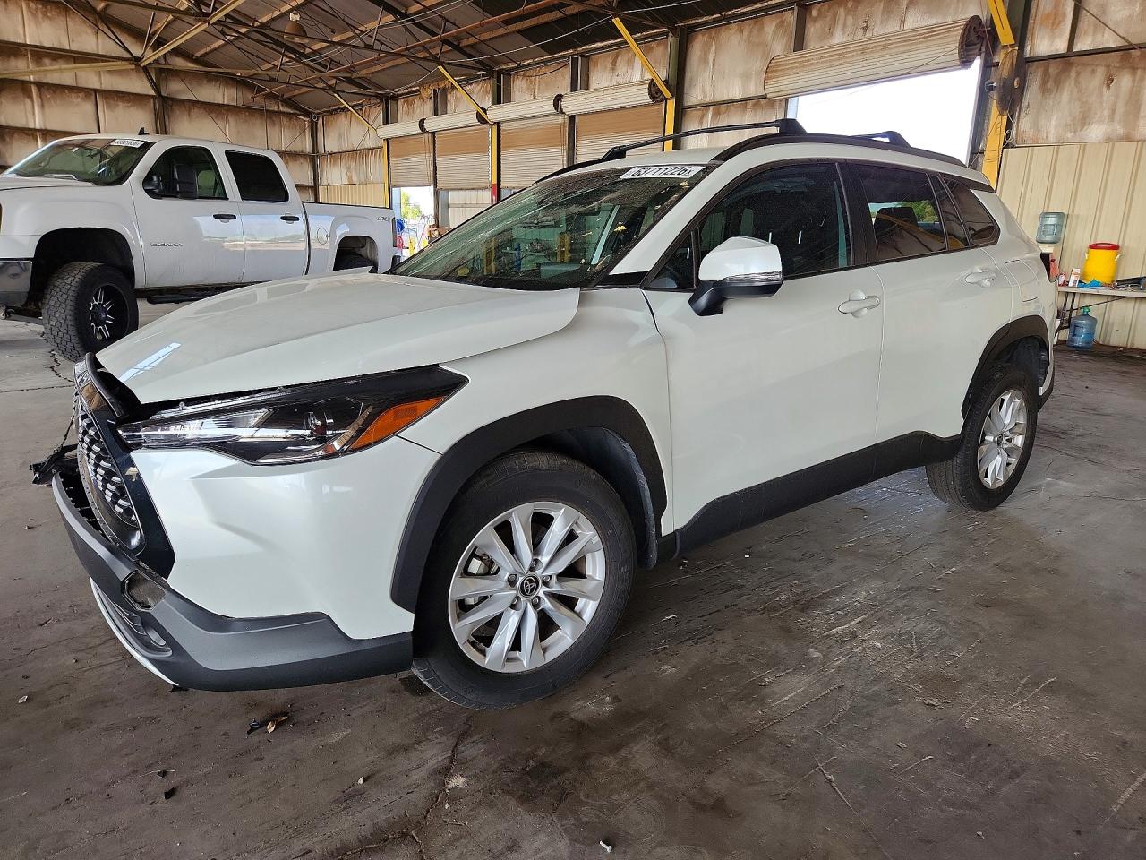 2023 TOYOTA COROLLA CROSS LE