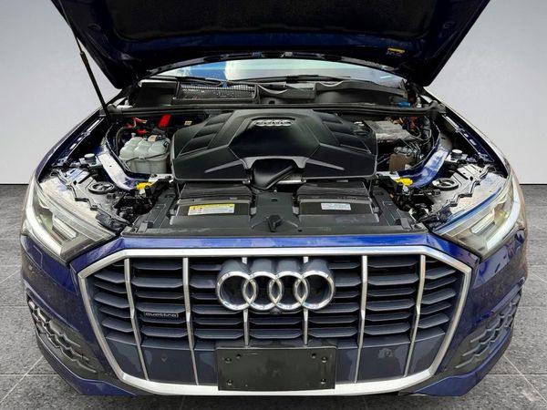 2021 AUDI Q7 quattro Premium