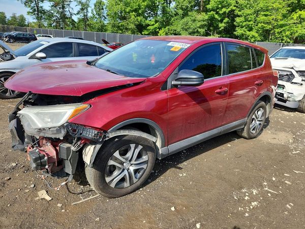 2018 TOYOTA RAV4 LE — Front 3/4