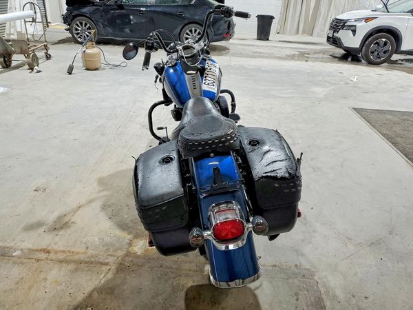2018 HARLEY-DAVIDSON FLHCS