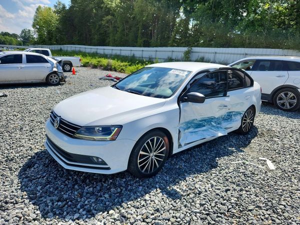 2017 VOLKSWAGEN JETTA Sport