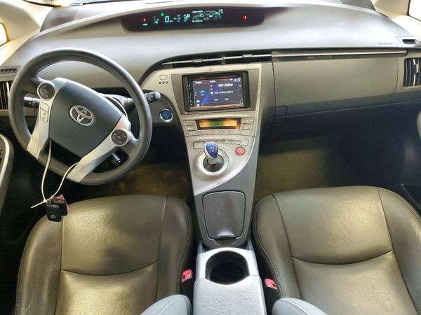 2013 TOYOTA PRIUS