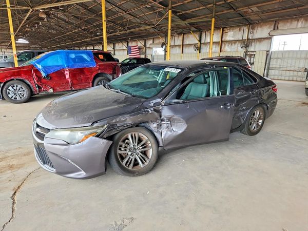 2017 TOYOTA CAMRY