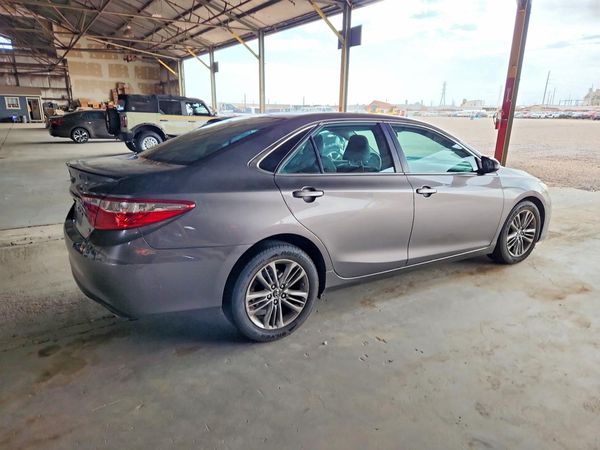 2017 TOYOTA CAMRY