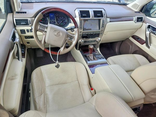 2017 LEXUS GX 460