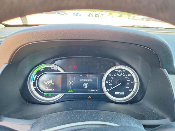2017 KIA NIRO FE / LX / LX Tech