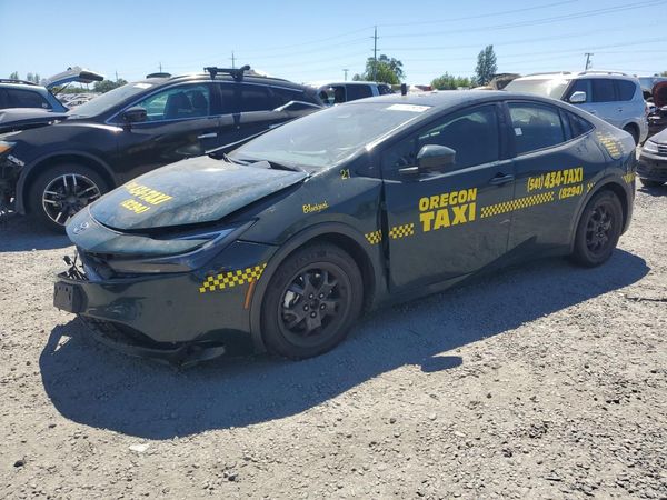 2023 TOYOTA PRIUS — Front 3/4