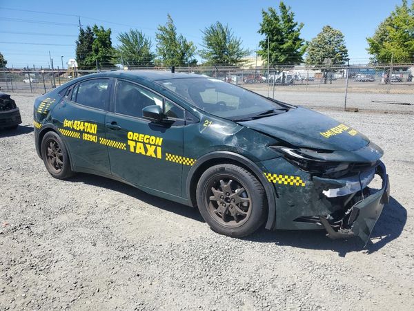 2023 TOYOTA PRIUS — Passenger 3/4