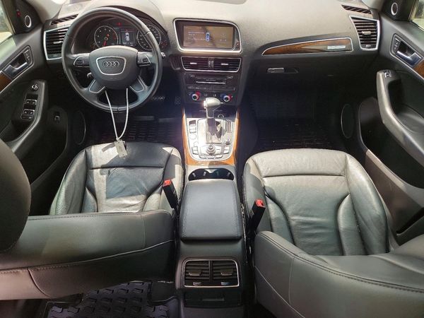2016 AUDI Q5 quattro Premium Plus