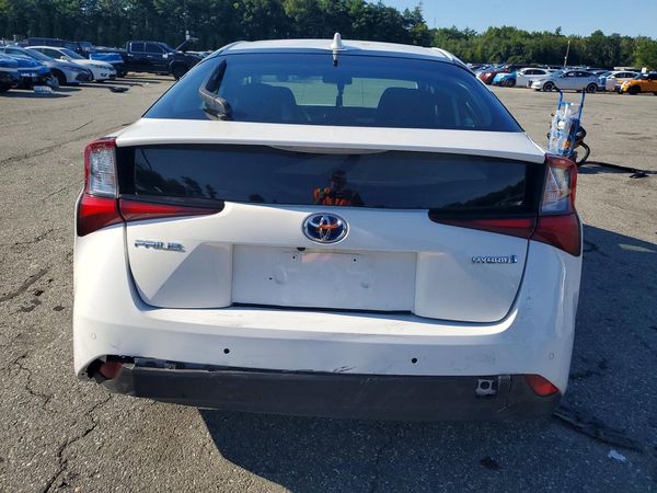 2021 TOYOTA PRIUS