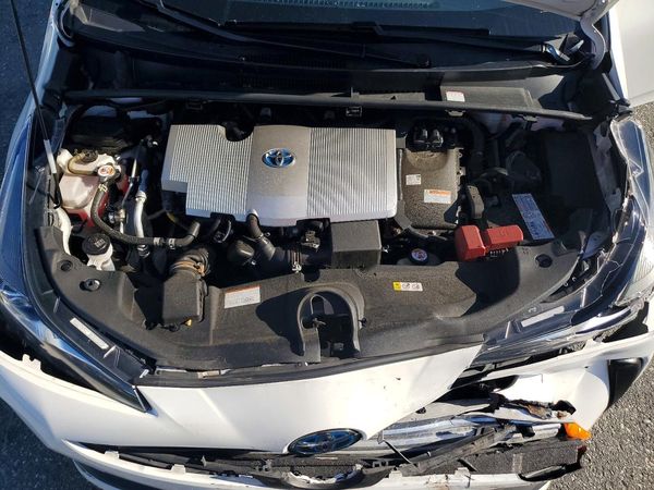 2021 TOYOTA PRIUS