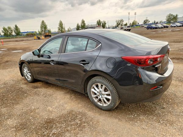 2018 MAZDA 3 Touring