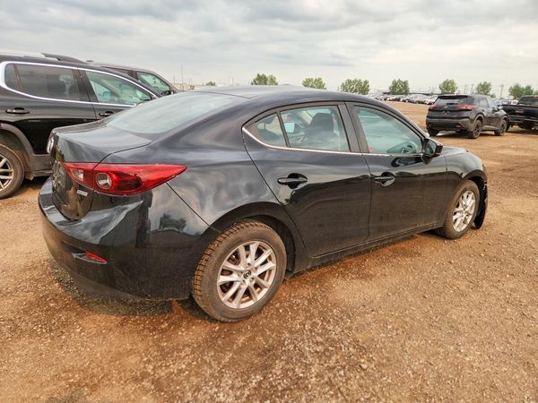 2018 MAZDA 3 Touring