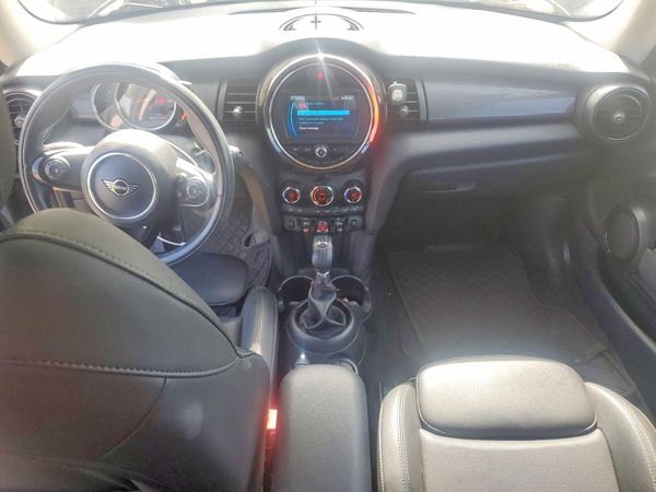 2019 MINI COOPER