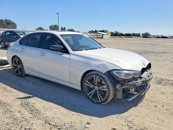 2021 BMW 330XI xDrive — Passenger 3/4