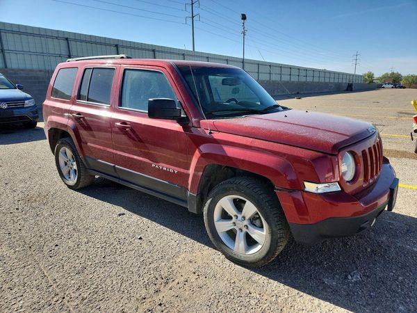 2016 JEEP PATRIOT Latitude