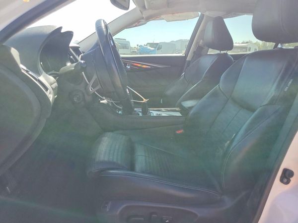 2016 INFINITI Q50