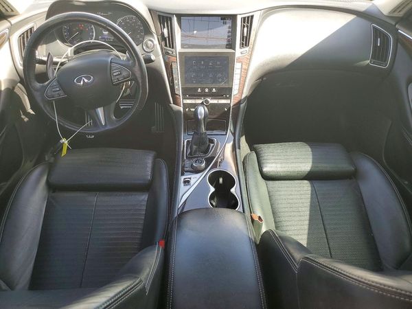 2016 INFINITI Q50
