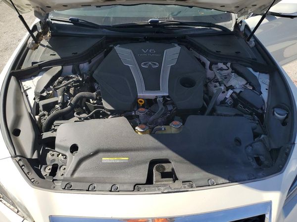 2016 INFINITI Q50