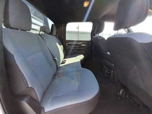 2024 RAM 3500 CREW CAB CHASSIS 4X4