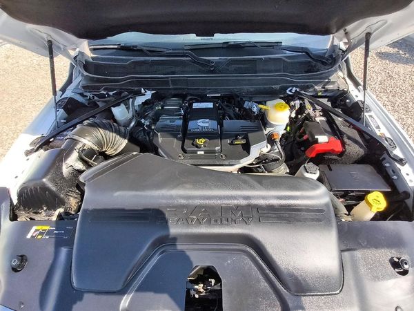 2024 RAM 3500 CREW CAB CHASSIS 4X4
