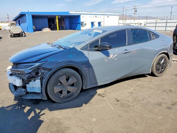 2024 TOYOTA PRIUS