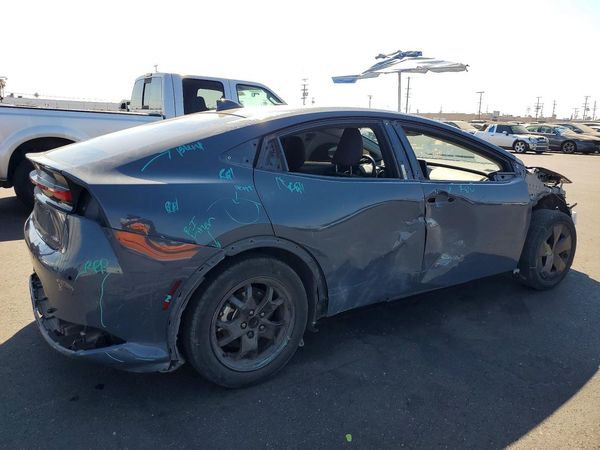 2024 TOYOTA PRIUS
