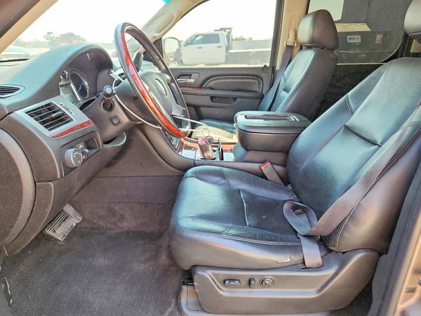 2012 CADILLAC ESCALADE