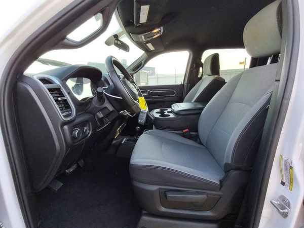 2024 RAM 3500 CREW CAB CHASSIS 4X4