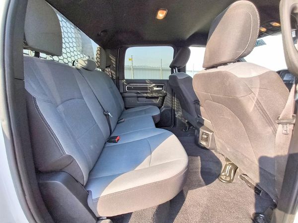 2024 RAM 3500 CREW CAB CHASSIS 4X4